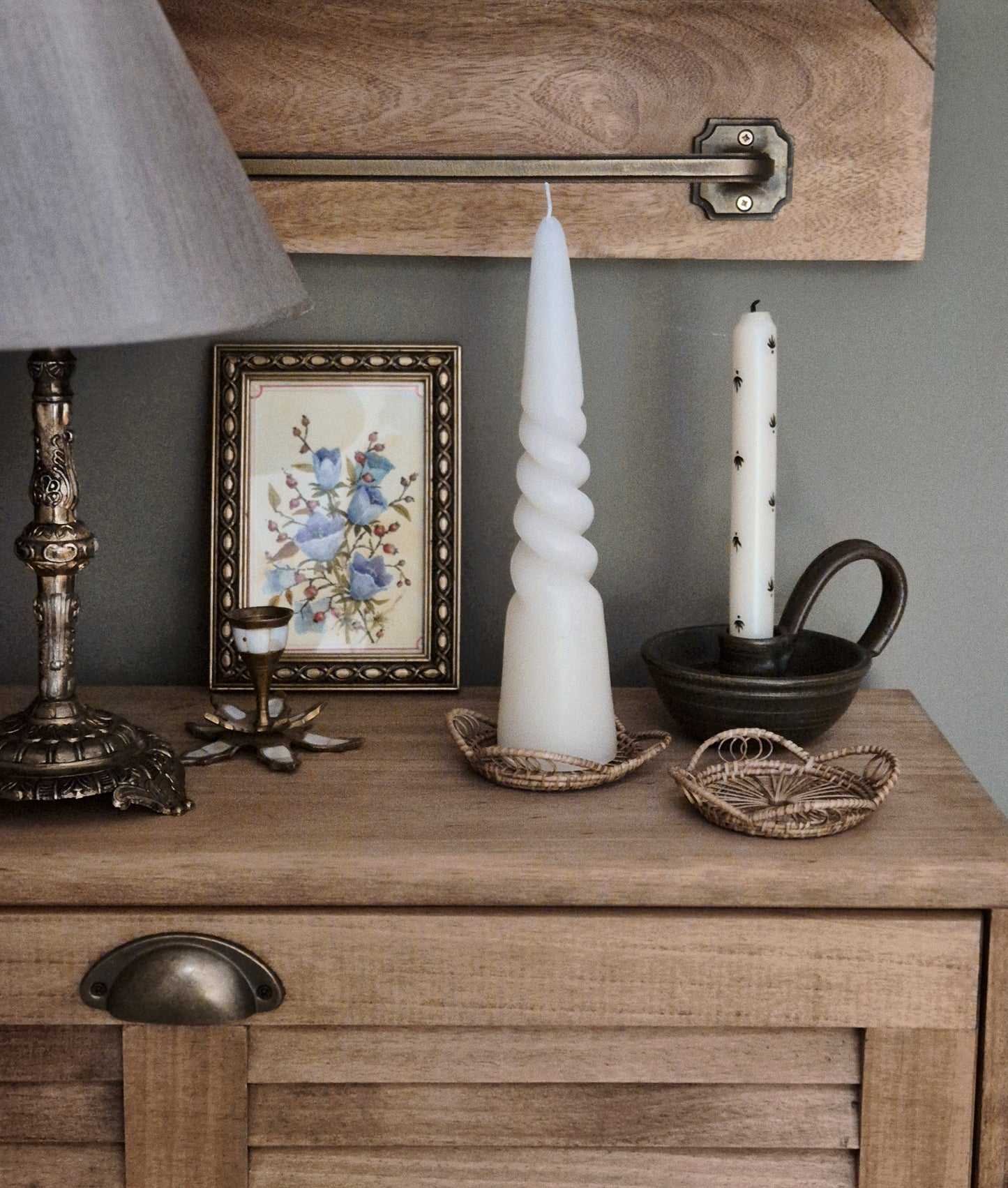 decorative candle coaster holder