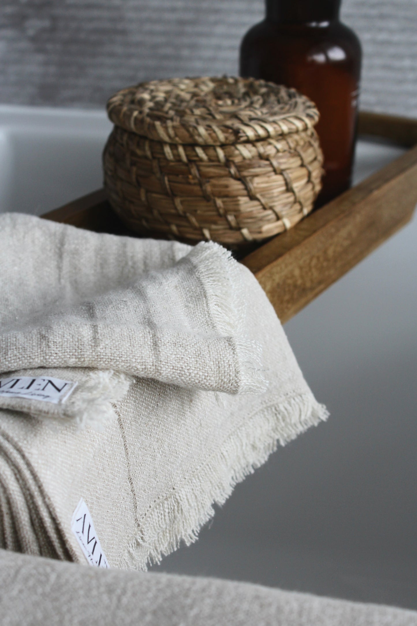 Fia Linen Bath Towel | LAST STOCK - AVLEN