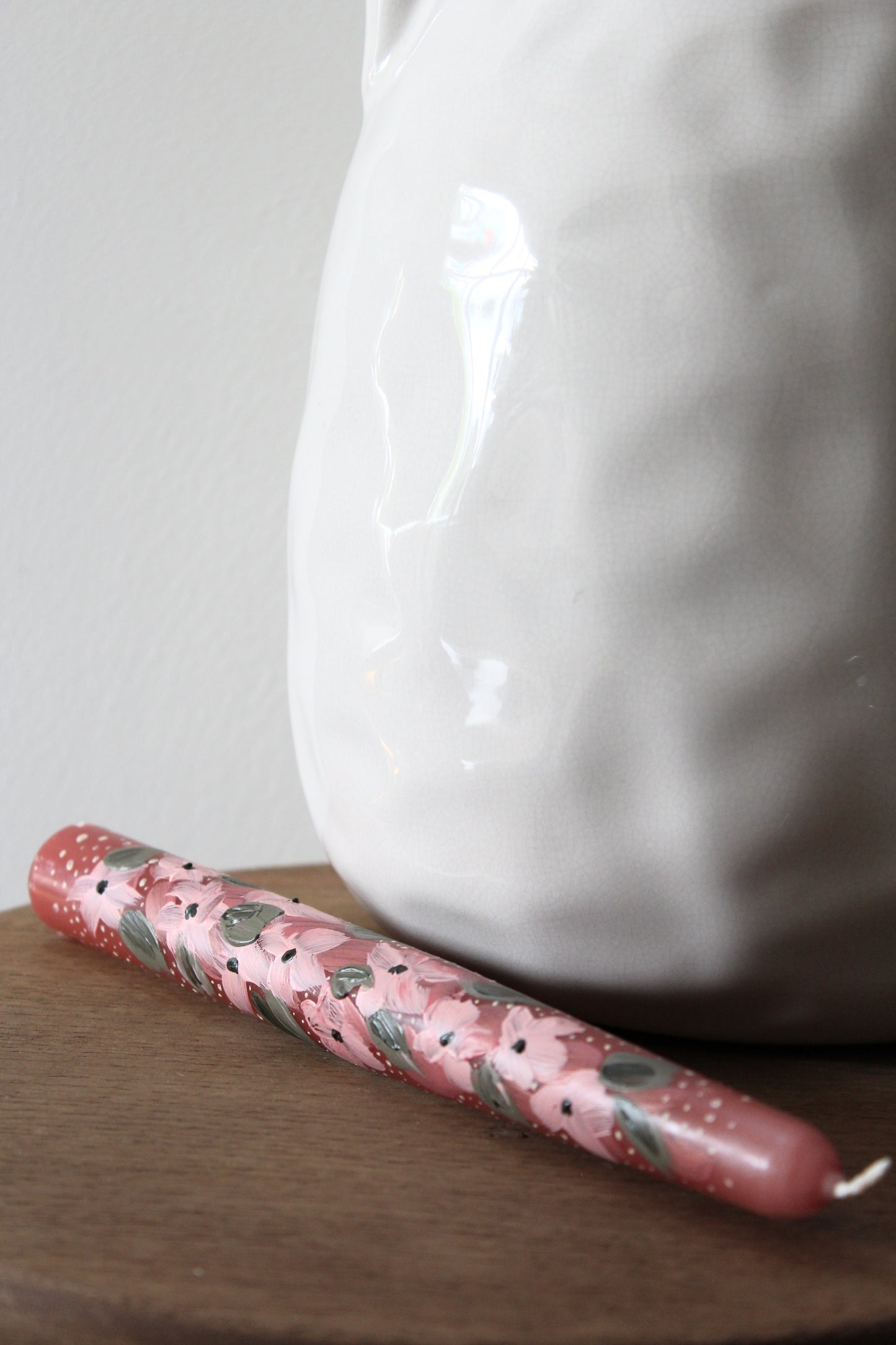 Pink Florals | Hand painted candle - AVLEN