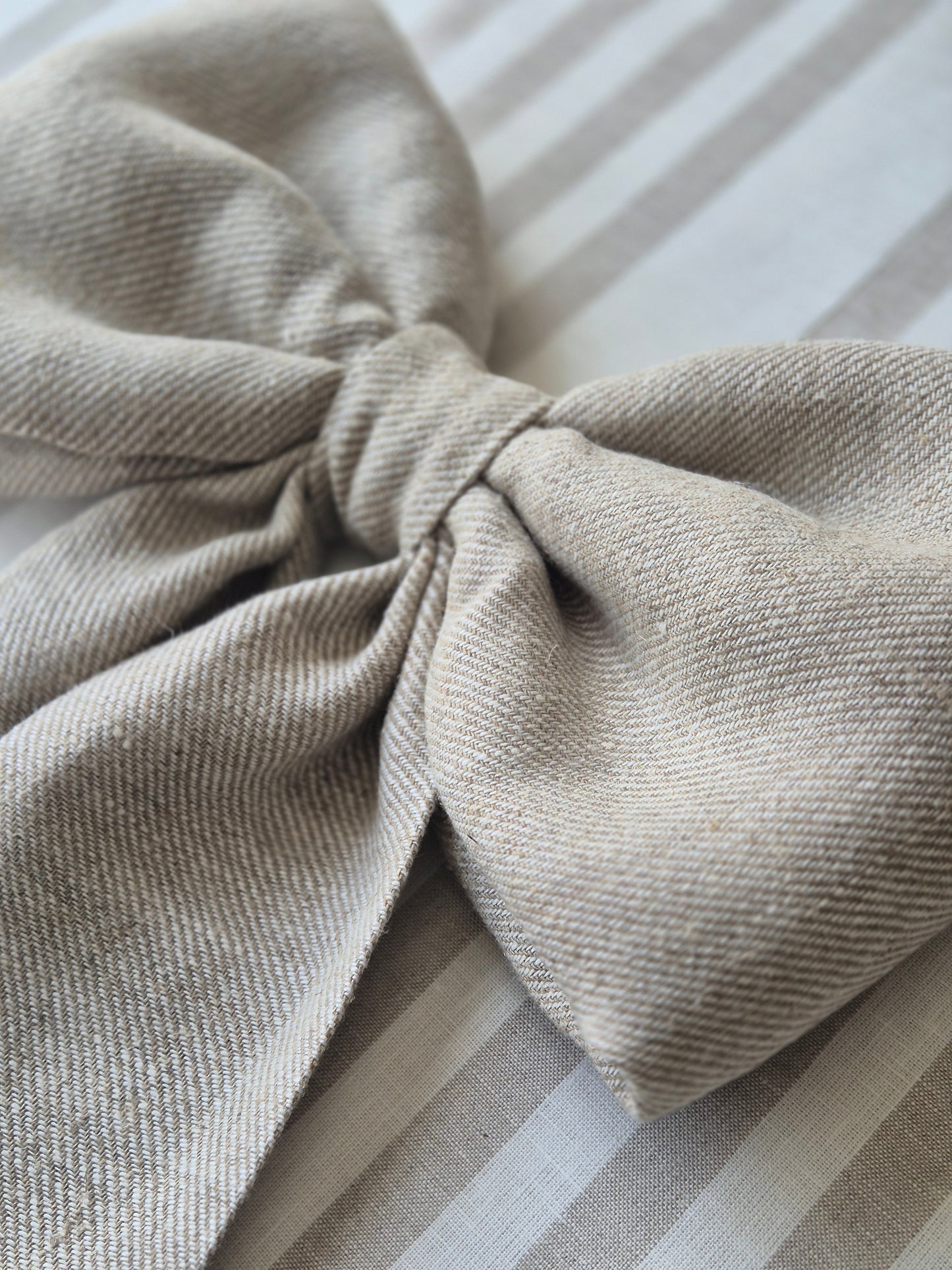 Oversized Linen Bow | Astrid Oatmeal