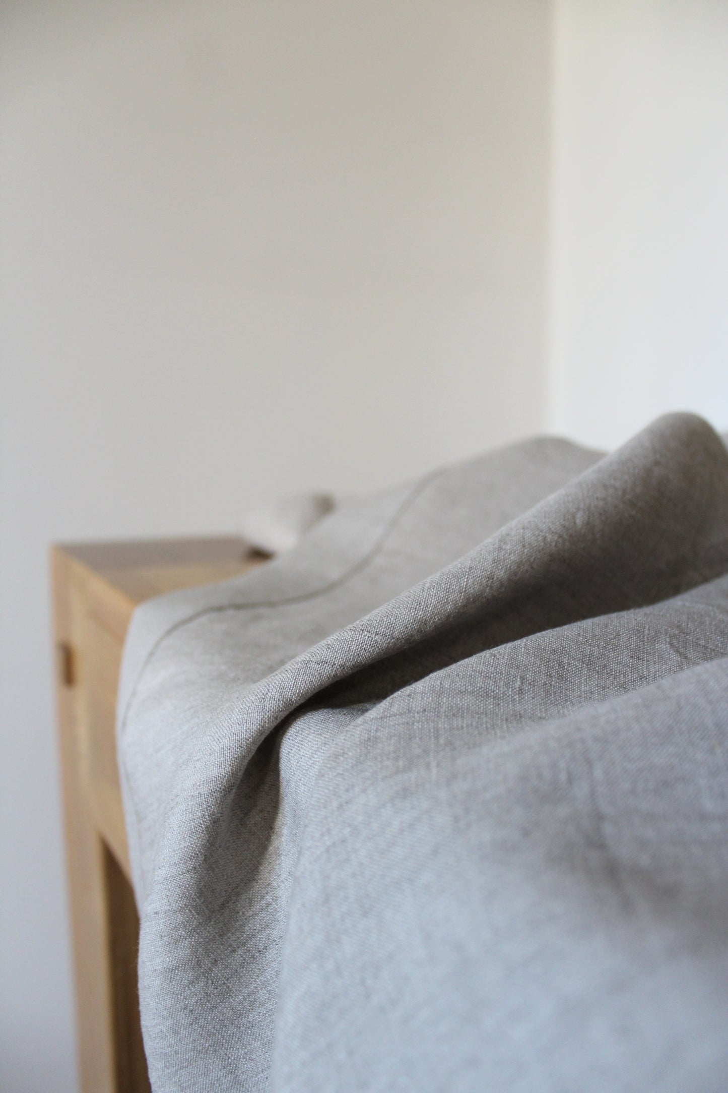 Linen Plain Tablecloth | 21 colours - AVLEN