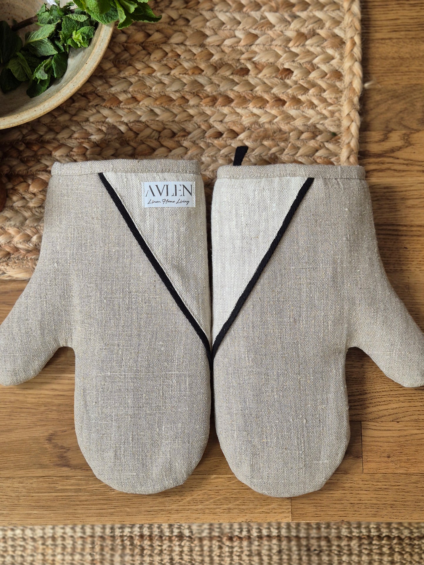 Sand pure linen oven gloves