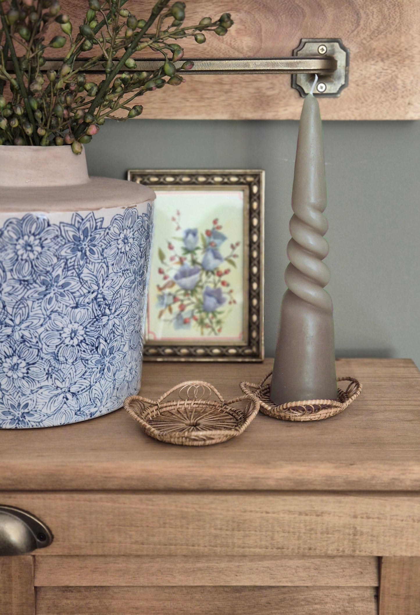 large spiral taper candle