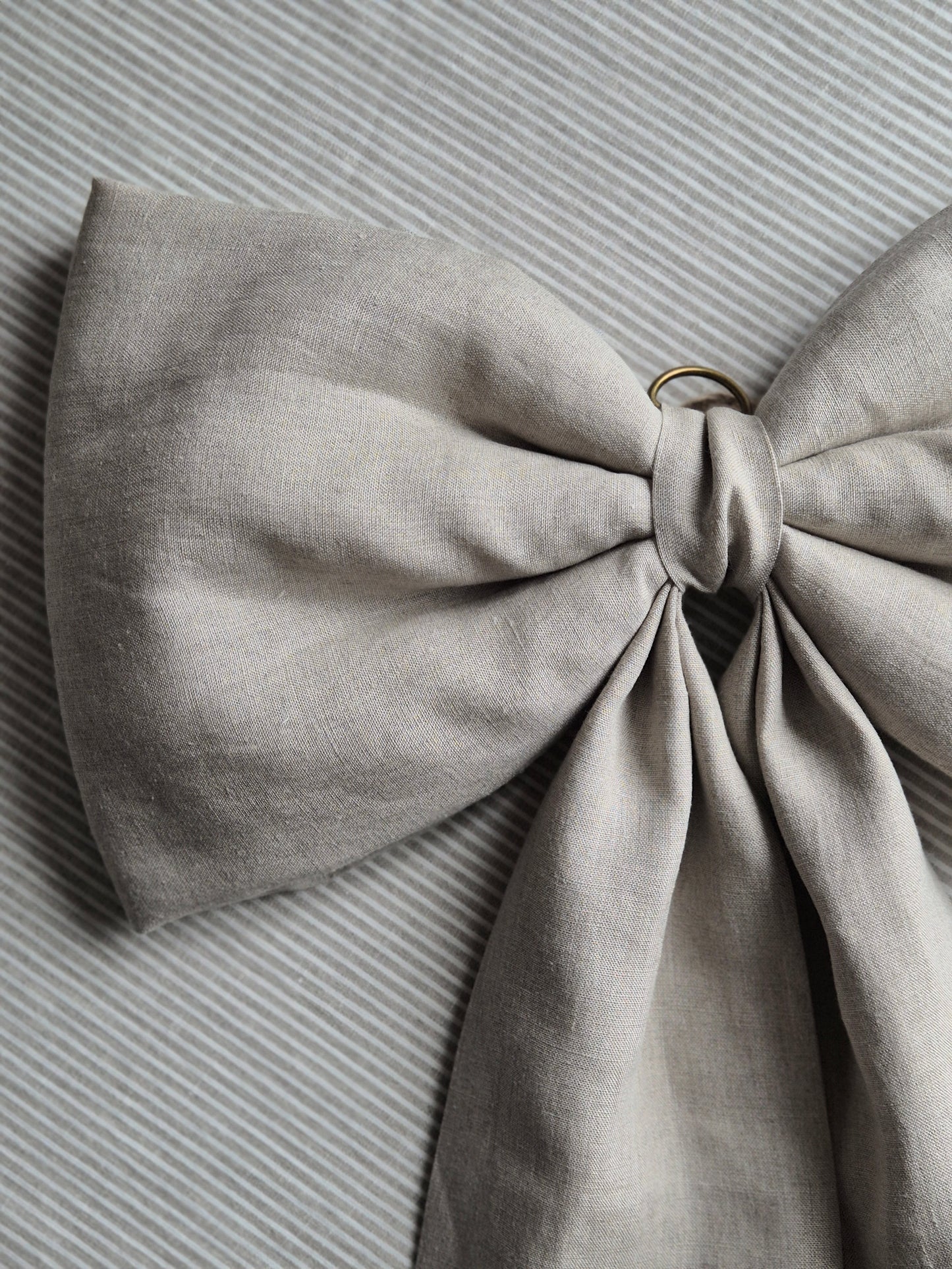 Bespoke Oversized Linen Bow | 21 colours