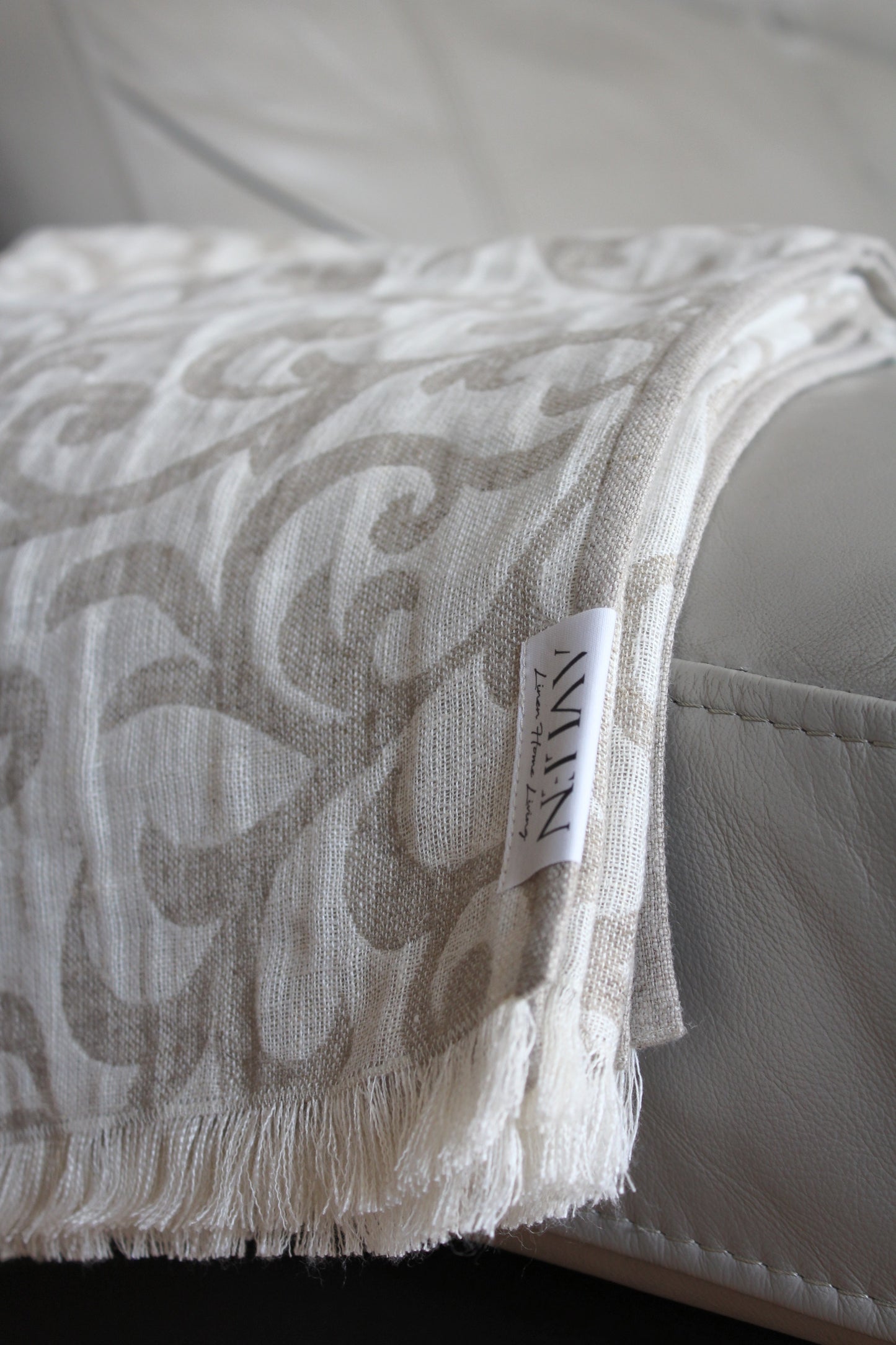 Jacquard reversible linen blanket throw