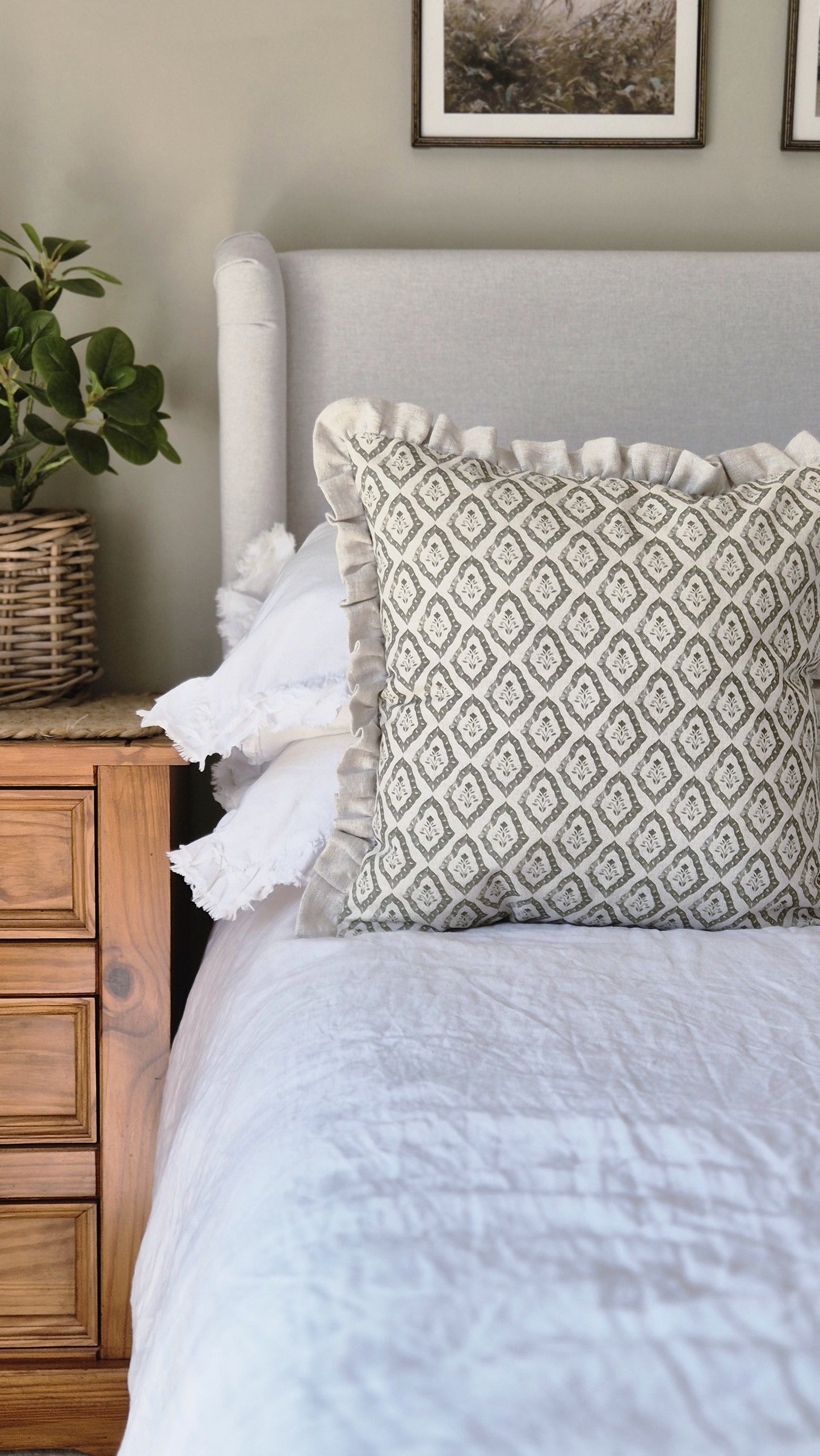 Celine Cushion Cover  | Oatmeal Frill - AVLEN