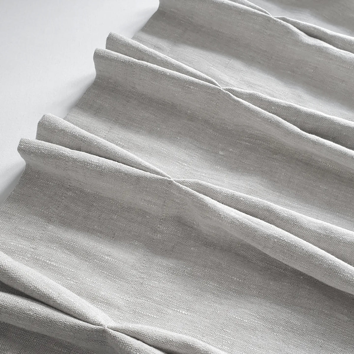 Made-to-Measure Curtains - AVLEN