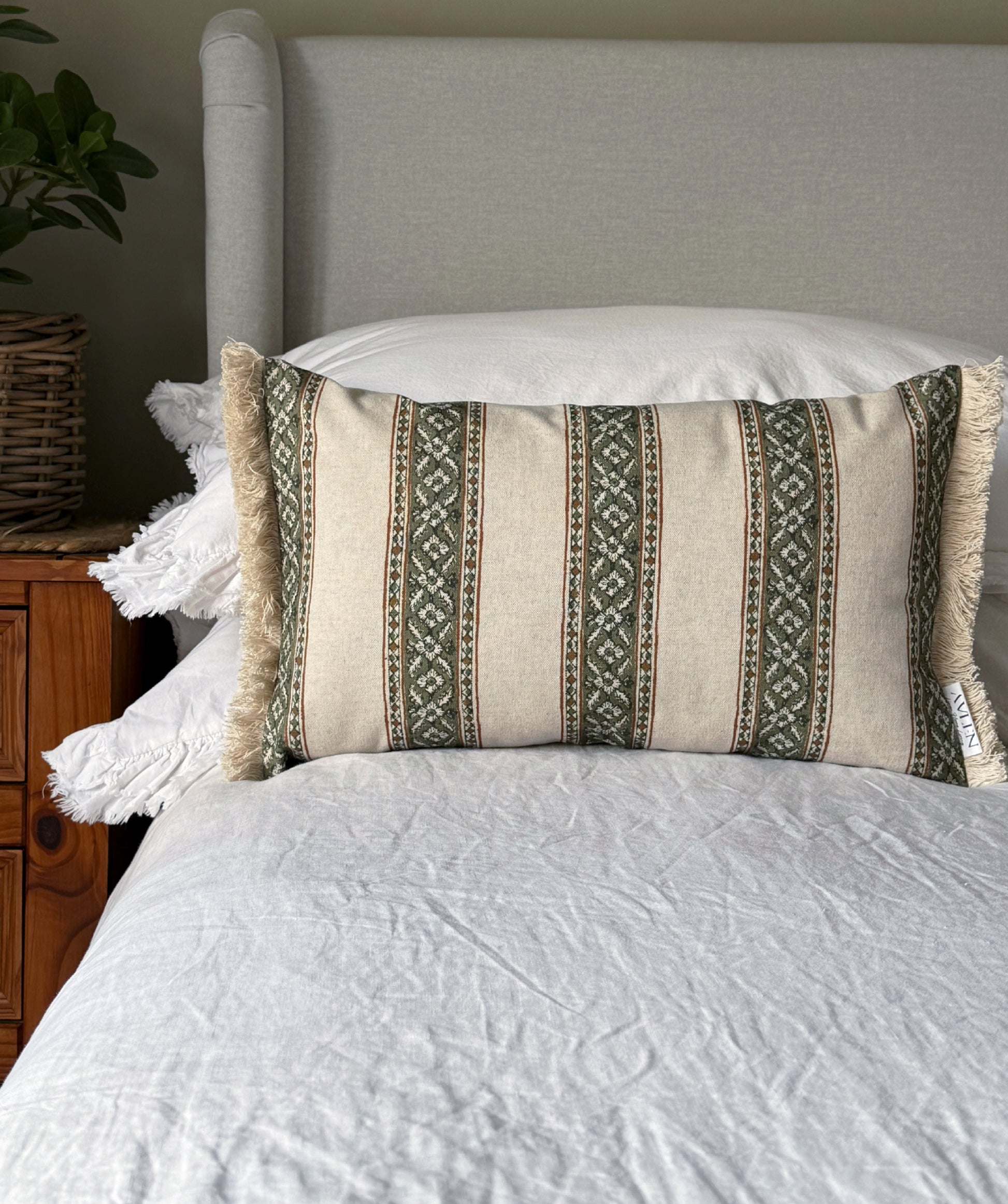 Emilia Cushion Cover  | 30x50 - AVLEN