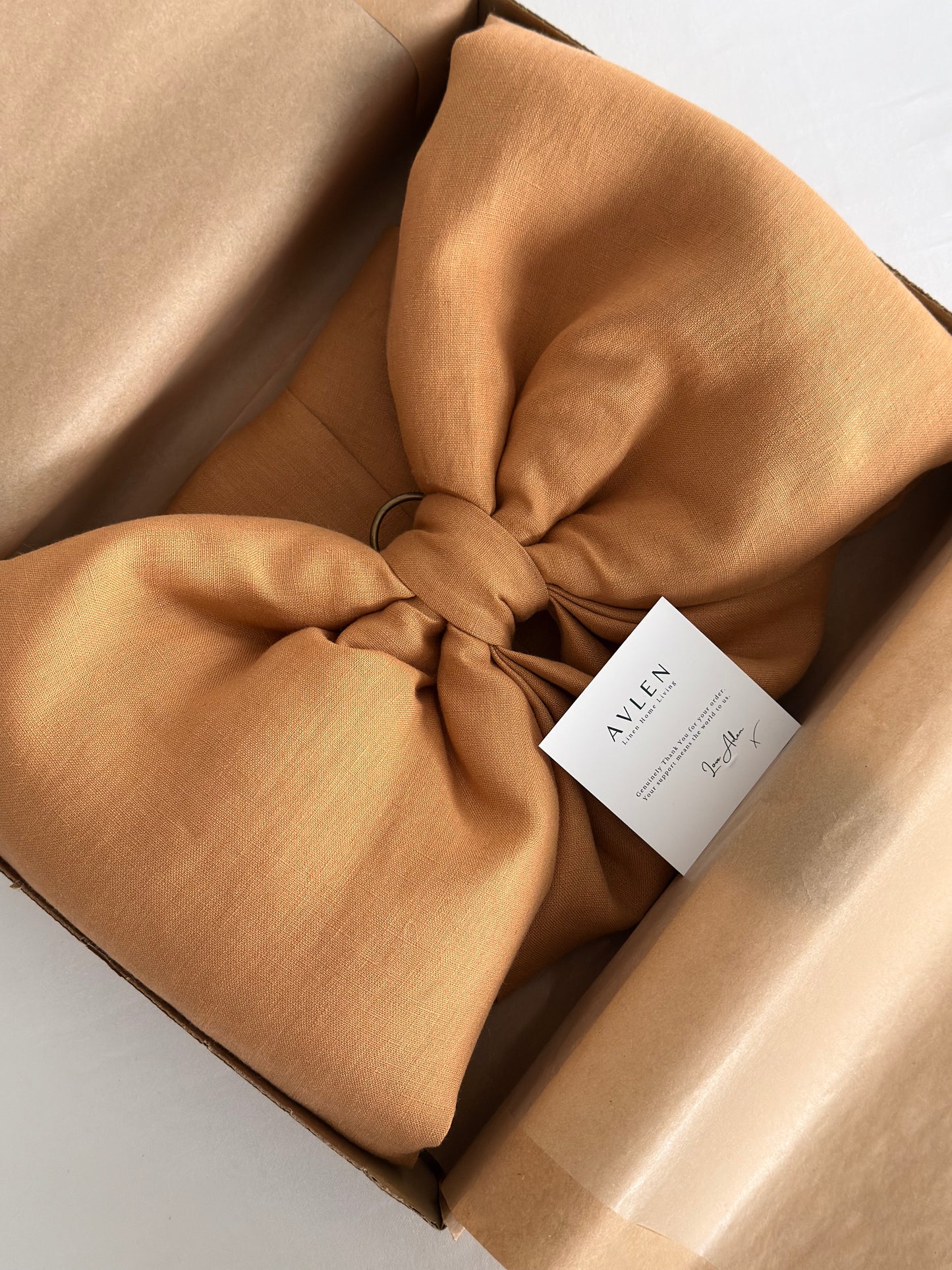 Bespoke Oversized Linen Bow | 21 colours - AVLEN
