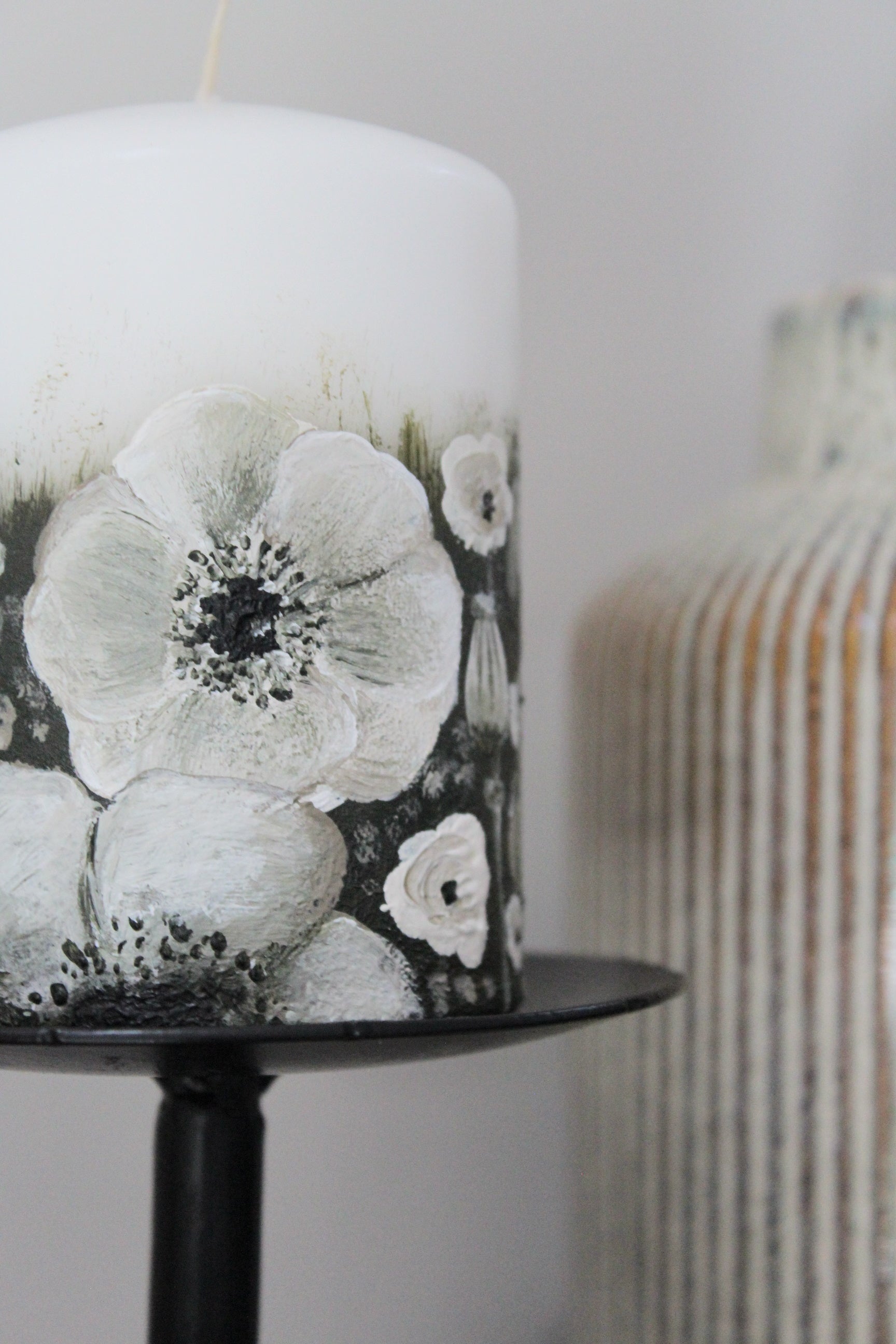 The Meadow | Hand painted candle - AVLEN