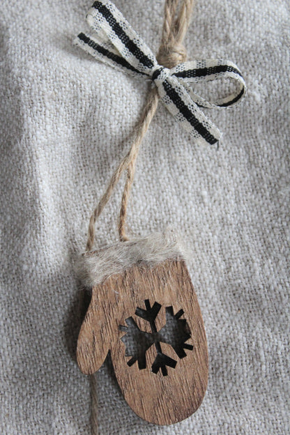 Wooden Mittens Ornament | 2 designs available - AVLEN