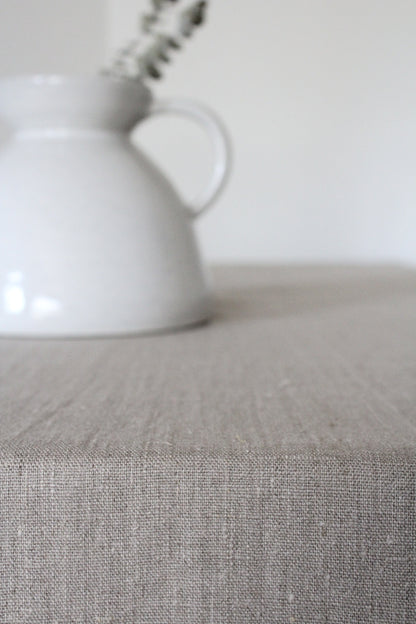 Linen Tablecloth Mira | 2 colours available - AVLEN