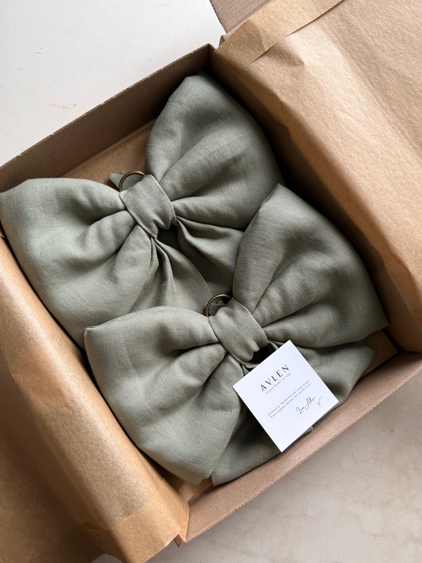 Bespoke Mini Linen Bow | 21 colours - AVLEN