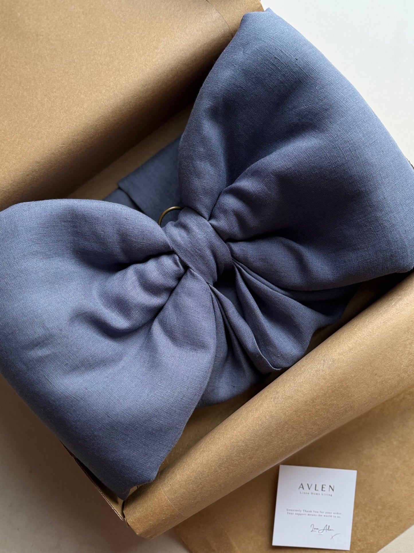 Bespoke Oversized Linen Bow | 21 colours - AVLEN