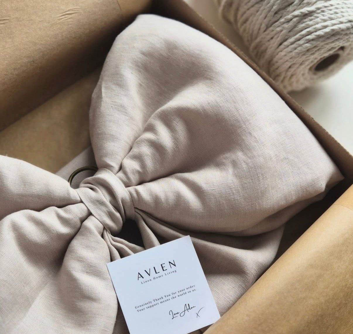 Bespoke Oversized Linen Bow | 21 colours - AVLEN