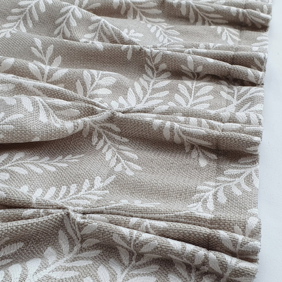 Made-to-Measure Curtains - AVLEN